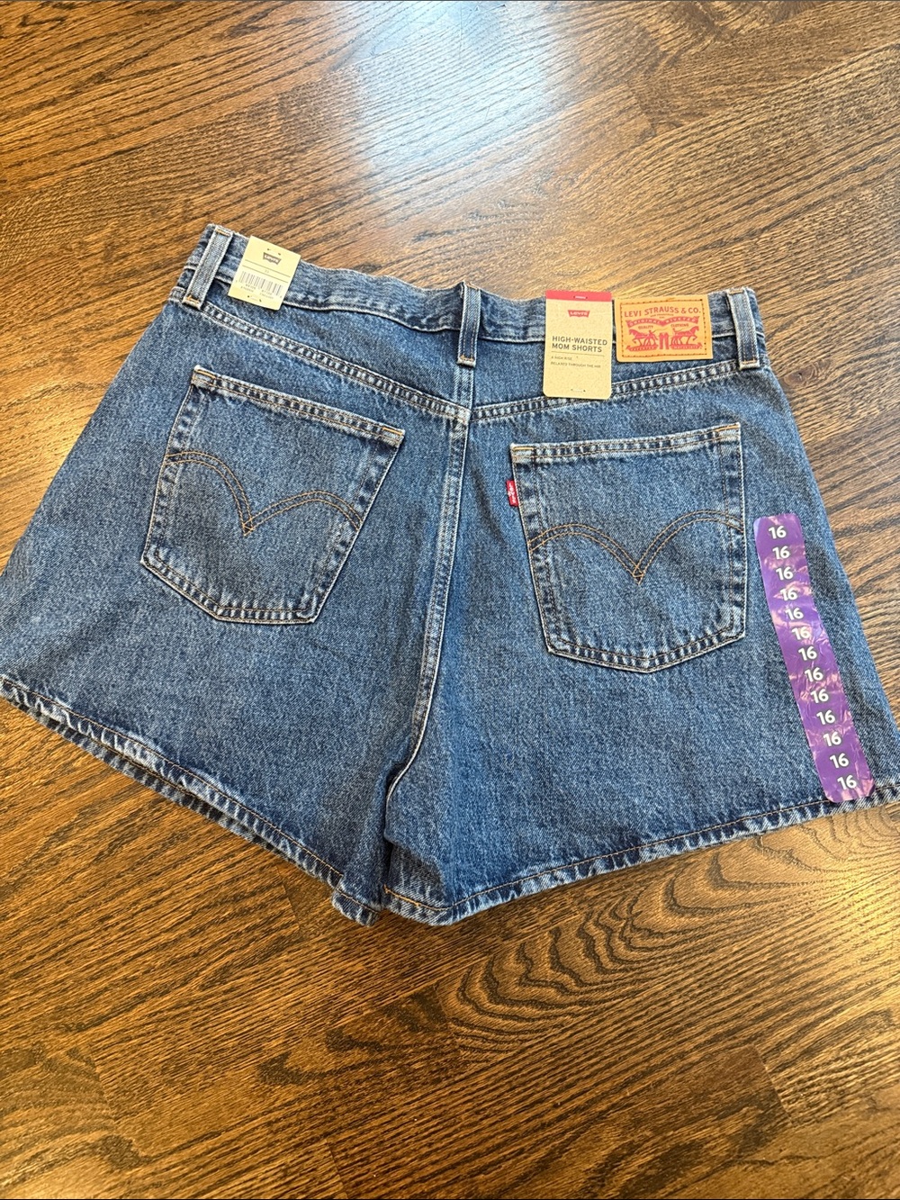 Levi's Women's Denim High-Rise Shorts in Blue mom Jeans 16/33 waist